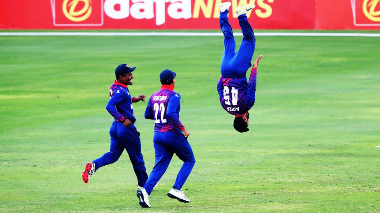 ವಾಟ್ ಎ ಸೆಲೆಬ್ರೇಷನ್: ದೀಪೇಂದ್ರ ಸಿಂಗ್ ಪಲ್ಟಿಗೆ ಕ್ರಿಕೆಟ್ ಪ್ರೇಮಿಗಳು ಫಿದಾ