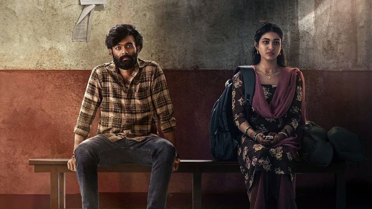 ಇತ್ತೀಚೆಗೆ ತೆರೆಕಂಡ ಕನ್ನಡ ಸಿನಿಮಾಗಳಲ್ಲಿ ಒಂದು ಒಳ್ಳೆಯ ಸಿನಿಮಾ ಎಂದರೆ ‘ಏಳುಮಲೆ’. ತರುಣ್ ಸುಧೀರ್ ನಿರ್ಮಾಣ ಮಾಡಿ ಪುನೀತ್ ರಂಗಸ್ವಾಮಿ ನಿರ್ದೇಶಿಸಿರುವ ಸಿನಿಮಾನಲ್ಲಿ ರಾಣಾ ನಾಯಕ. ಸಿನಿಮಾ ಚಿತ್ರಮಂದಿರಗಳಲ್ಲಿ ಯಶಸ್ವಿಯಾಯ್ತು. ಇದೀಗ ಸಿನಿಮಾ ಜೀ 5 ನಲ್ಲಿ ವೀಕ್ಷಣೆಗೆ ಲಭ್ಯವಿದೆ.