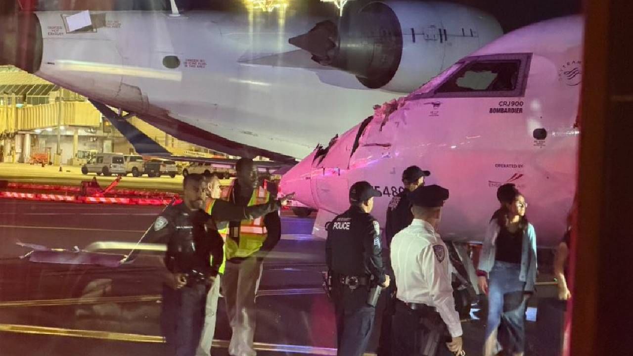 Video: ನ್ಯೂಯಾರ್ಕ್​ ಏರ್​ಪೋರ್ಟ್​ ರನ್​ವೇನಲ್ಲಿ ಎರಡು ವಿಮಾನಗಳು ಪರಸ್ಪರ ಡಿಕ್ಕಿ