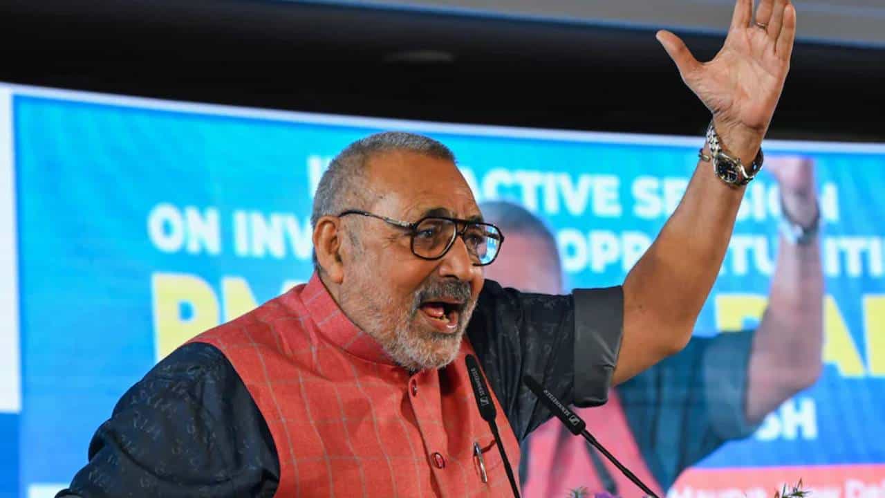 ‘ನಮಕ್ ಹರಾಮ್’ಗಳ ಮತಗಳು ಬೇಕಿಲ್ಲ: ಬಿಹಾರದಲ್ಲಿ ಗಿರಿರಾಜ್ ಸಿಂಗ್ ಗುಡುಗು; ಮುಸ್ಲಿಮರನ್ನು ಕುಟುಕಿದ ಮಾಡಿದ ಕೇಂದ್ರ ಸಚಿವ ‘ನಮಕ್ ಹರಾಮ್’ಗಳ ಮತಗಳು ಬೇಕಿಲ್ಲ: ಬಿಹಾರದಲ್ಲಿ ಗಿರಿರಾಜ್ ಸಿಂಗ್ ಗುಡುಗು; ಮುಸ್ಲಿಮರನ್ನು ಕುಟುಕಿದ ಮಾಡಿದ ಕೇಂದ್ರ ಸಚಿವ