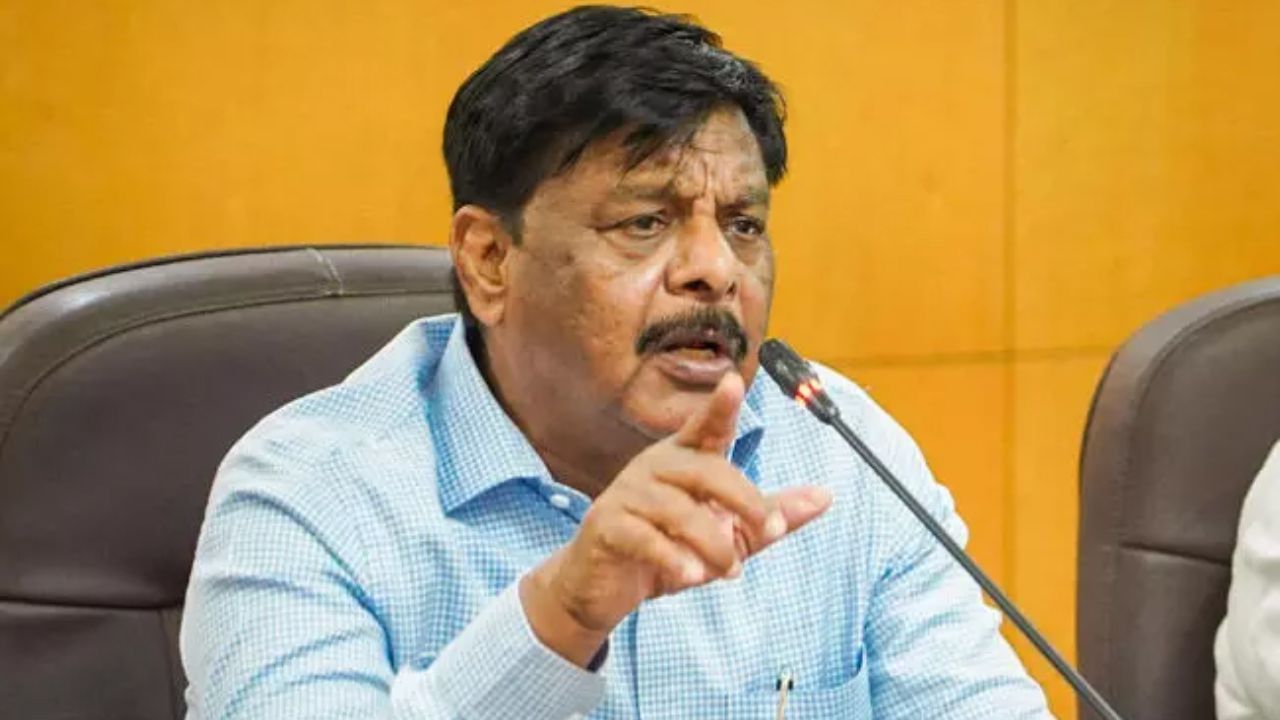 SCSP, TSP ಹಣಕ್ಕಾಗಿ ಹೆಚ್.ಸಿ. ಮಹದೇವಪ್ಪ ರೆಬೆಲ್: ಸಚಿವ ಸಂಪುಟ ಸಭೆಯಲ್ಲಿ ಹೈಡ್ರಾಮಾ SCSP, TSP ಹಣಕ್ಕಾಗಿ ಹೆಚ್.ಸಿ. ಮಹದೇವಪ್ಪ ರೆಬೆಲ್: ಸಚಿವ ಸಂಪುಟ ಸಭೆಯಲ್ಲಿ ಹೈಡ್ರಾಮಾ