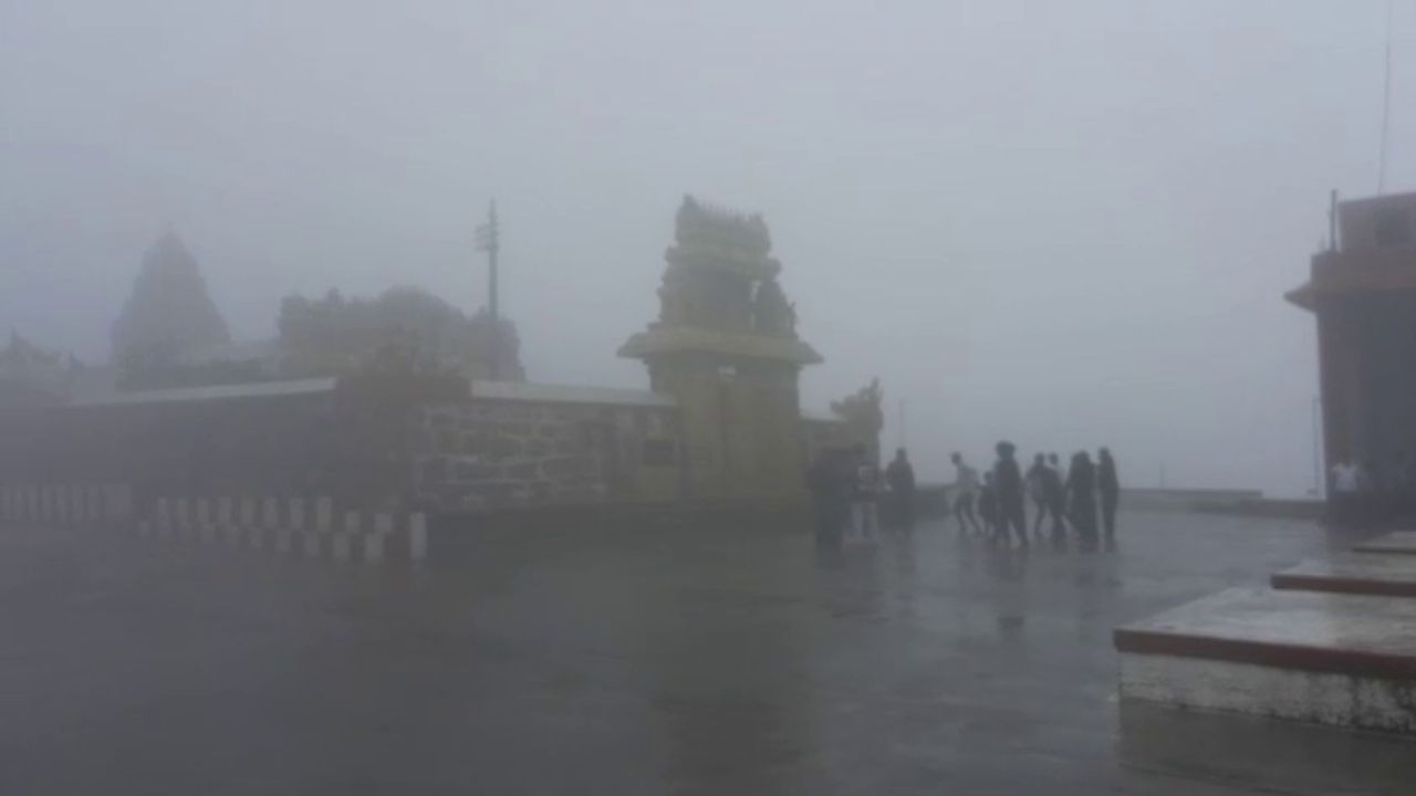 ಕಾಶ್ಮೀರದಂತೆ ಭಾಸವಾದ ಹಿಮವದ್ ಗೋಪಾಲಸ್ವಾಮಿ ಬೆಟ್ಟ: ಕಣ್ಮನ ಸೆಳೆಯುವ ವಿಡಿಯೋ ಇಲ್ಲಿದೆ ನೋಡಿ