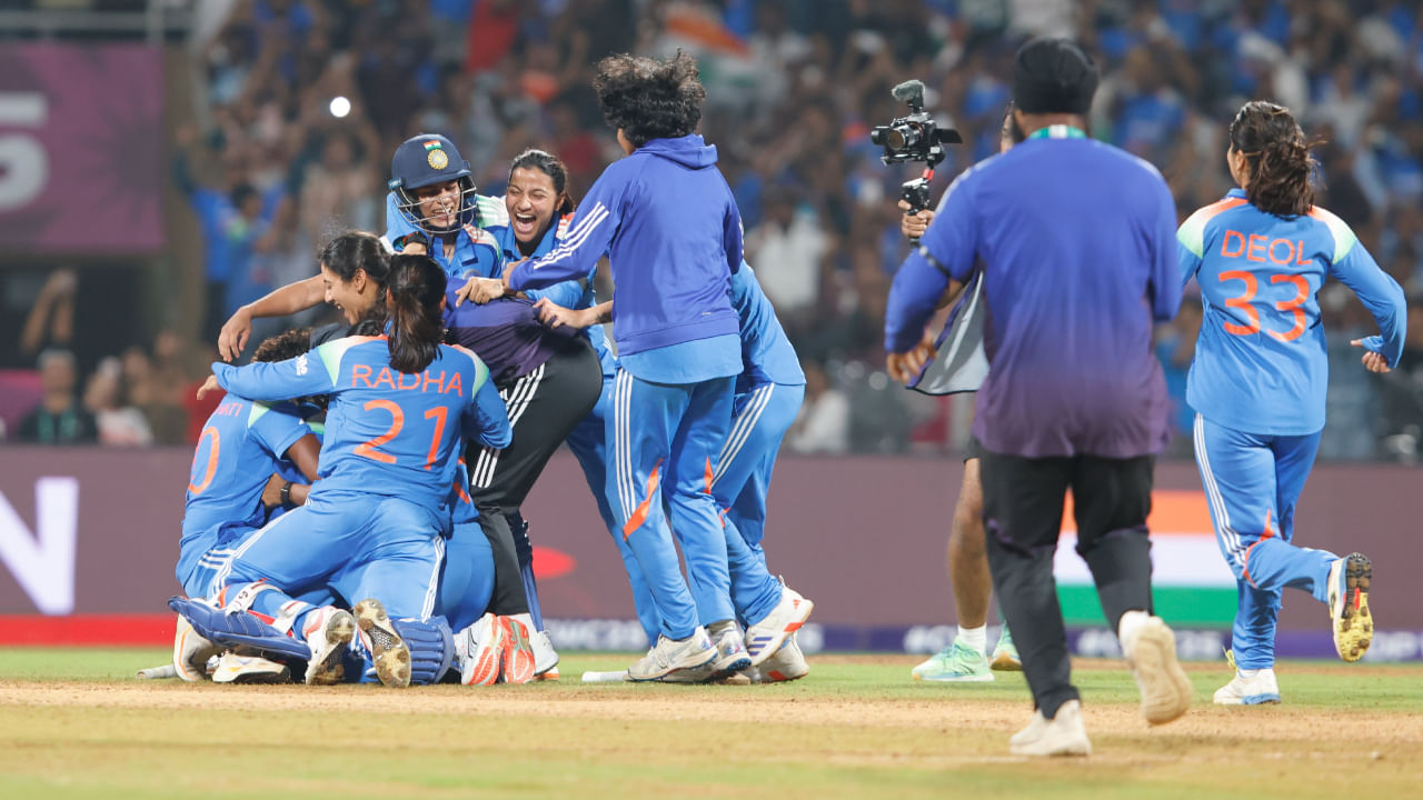 ಏಕದಿನ ವಿಶ್ವಕಪ್ ಇತಿಹಾಸದಲ್ಲಿ ಮೊದಲ ಬಾರಿಗೆ ಹೊಸ ತಂಡವೊಂದು ವಿಶ್ವಕಪ್ ಎತ್ತಿಹಿಡಿಯಲಿದೆ. ಇಲ್ಲಿಯವರೆಗೆ, ಆಸ್ಟ್ರೇಲಿಯಾ, ಇಂಗ್ಲೆಂಡ್ ಮತ್ತು ನ್ಯೂಜಿಲೆಂಡ್ ಈ ಪಂದ್ಯಾವಳಿಯನ್ನು ಗೆದ್ದಿವೆ. ಈಗ, ಮೊದಲ ಬಾರಿಗೆ, ವಿಶ್ವಕಪ್ ಗೆಲ್ಲದ ಎರಡು ತಂಡಗಳು ಫೈನಲ್ ತಲುಪಿವೆ. ಫೈನಲ್ ಪಂದ್ಯ ಭಾರತ ಮತ್ತು ದಕ್ಷಿಣ ಆಫ್ರಿಕಾ ನಡುವೆ ನಡೆಯಲಿದೆ. ಈ ಪಂದ್ಯ ನವೆಂಬರ್ 2 ರಂದು ನಡೆಯಲಿದೆ. 