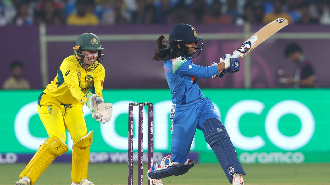 ಮಹಿಳಾ ಏಕದಿನ ಕ್ರಿಕೆಟ್‌ನಲ್ಲಿ ಆಸ್ಟ್ರೇಲಿಯಾ ವಿರುದ್ಧ ಕೇವಲ ಎರಡು ಬಾರಿ ಮಾತ್ರ 300 ಕ್ಕೂ ಹೆಚ್ಚು ಸ್ಕೋರ್ ದಾಖಲಾಗಿದೆ. ಭಾರತ ಎರಡೂ ಬಾರಿ ಈ ಸಾಧನೆ ಮಾಡಿದೆ. ಸೆಪ್ಟೆಂಬರ್ 2025 ರಲ್ಲಿ ಆಸ್ಟ್ರೇಲಿಯಾ ವಿರುದ್ಧದ ಏಕದಿನ ಪಂದ್ಯದಲ್ಲಿ ಭಾರತ 369 ರನ್ ಕಲೆಹಾಕಿತ್ತು. ಇದೀಗ ಏಕದಿನ ವಿಶ್ವಕಪ್​ನಲ್ಲಿ 330 ರನ್ ಪೇರಿಸಿದೆ. 