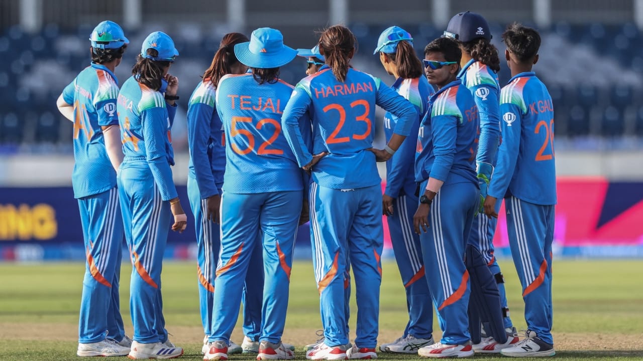 World Cup 2025: ಭಾರತ ಈ 3 ತಪ್ಪುಗಳನ್ನು ಸರಿಪಡಿಸಿಕೊಳ್ಳದಿದ್ದರೆ ವಿಶ್ವಕಪ್ ಗೆಲ್ಲುವುದು ಕಷ್ಟಕಷ್ಟ World Cup 2025: ಭಾರತ ಈ 3 ತಪ್ಪುಗಳನ್ನು ಸರಿಪಡಿಸಿಕೊಳ್ಳದಿದ್ದರೆ ವಿಶ್ವಕಪ್ ಗೆಲ್ಲುವುದು ಕಷ್ಟಕಷ್ಟ