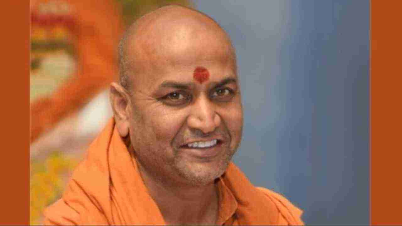 ವಿಜಯಪುರ ಬೆನ್ನಲ್ಲೇ ಬಾಗಲಕೋಟೆ ಜಿಲ್ಲೆ ಪ್ರವೇಶಕ್ಕೂ ಕನ್ಹೇರಿ ಶ್ರೀಗೆ ನಿರ್ಬಂಧ: ಮಠ ತೊರೆಯುವಂತೆ ನೋಟಿಸ್