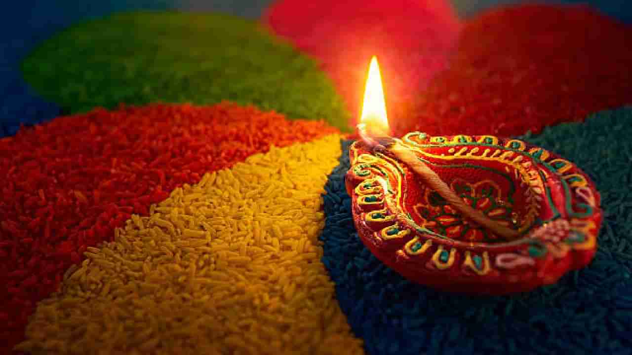 Spiritual Benefits: ಕಾರ್ತಿಕ ಮಾಸದಲ್ಲಿ ದೀಪ ದಾನ ಮಾಡುವುದು ಯಾಕೆ? ಮಹತ್ವವನ್ನು ತಿಳಿಯಿರಿ