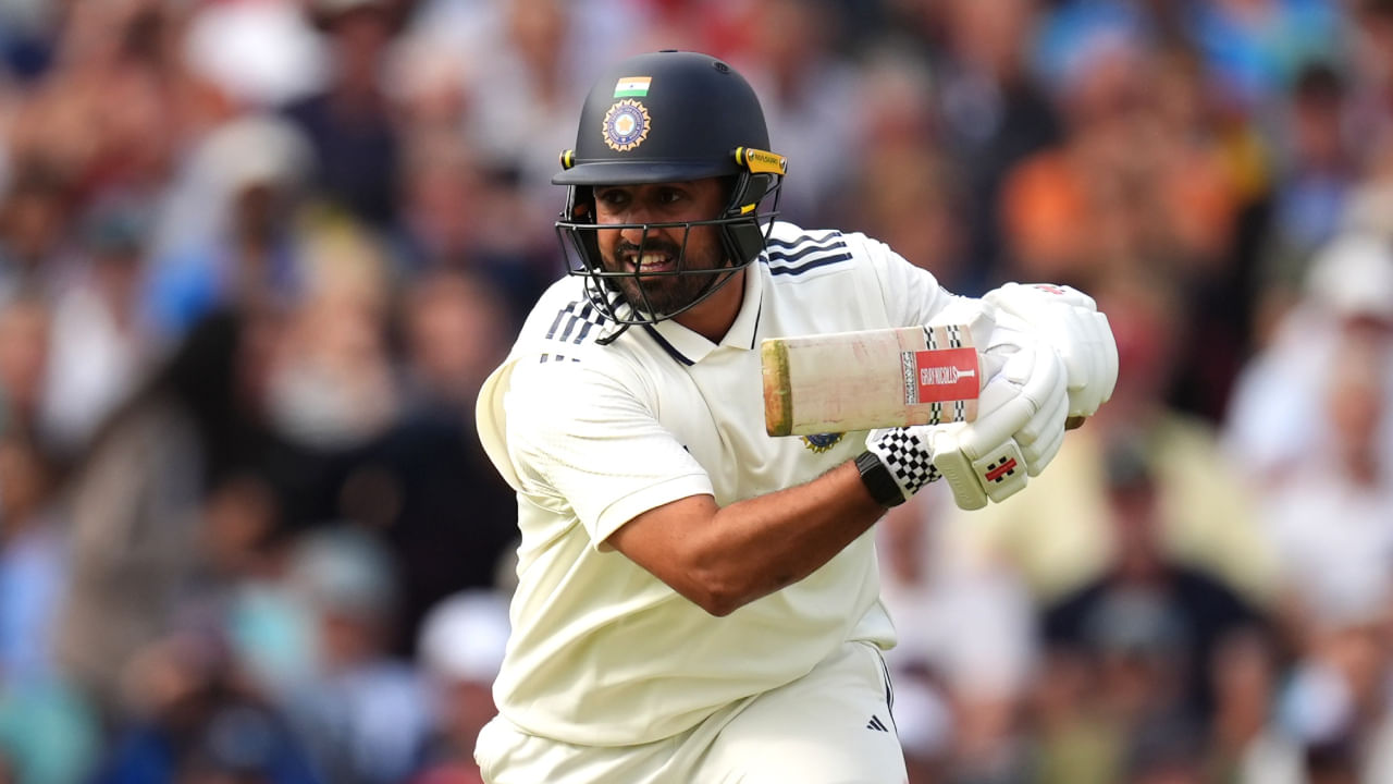 ಅಲ್ಲಿಗೆ ನಿಲ್ಲದ ಕರುಣ್ ದ್ವಿಶತಕದತ್ತ ದಾಪುಗಾಲಿಟ್ಟಿದ್ದರು. ಅದರೆ ಅವರಿಗೆ ಉಳಿದವರಿಂದ ಬೆಂಬಲ ಸಿಗಲಿಲ್ಲ. ಅಂತಿಮವಾಗಿ ಕರುಣ್ 267 ಎಸೆತಗಳಲ್ಲಿ 14 ಬೌಂಡರಿ ಹಾಗೂ 3 ಸಿಕ್ಸರ್ ಸಹಿತ ಅಜೇಯ 174 ರನ್ ಬಾರಿಸಿದರು. ಕರುಣ್ ಅವರ ಈ ಇನ್ನಿಂಗ್ಸ್​ನಿಂದಾಗಿ ಕರ್ನಾಟಕ ತಂಡ ಮೊದಲ ಇನ್ನಿಂಗ್ಸ್​ನಲ್ಲಿ 371 ರನ್​ ಕಲೆಹಾಕಿತು.