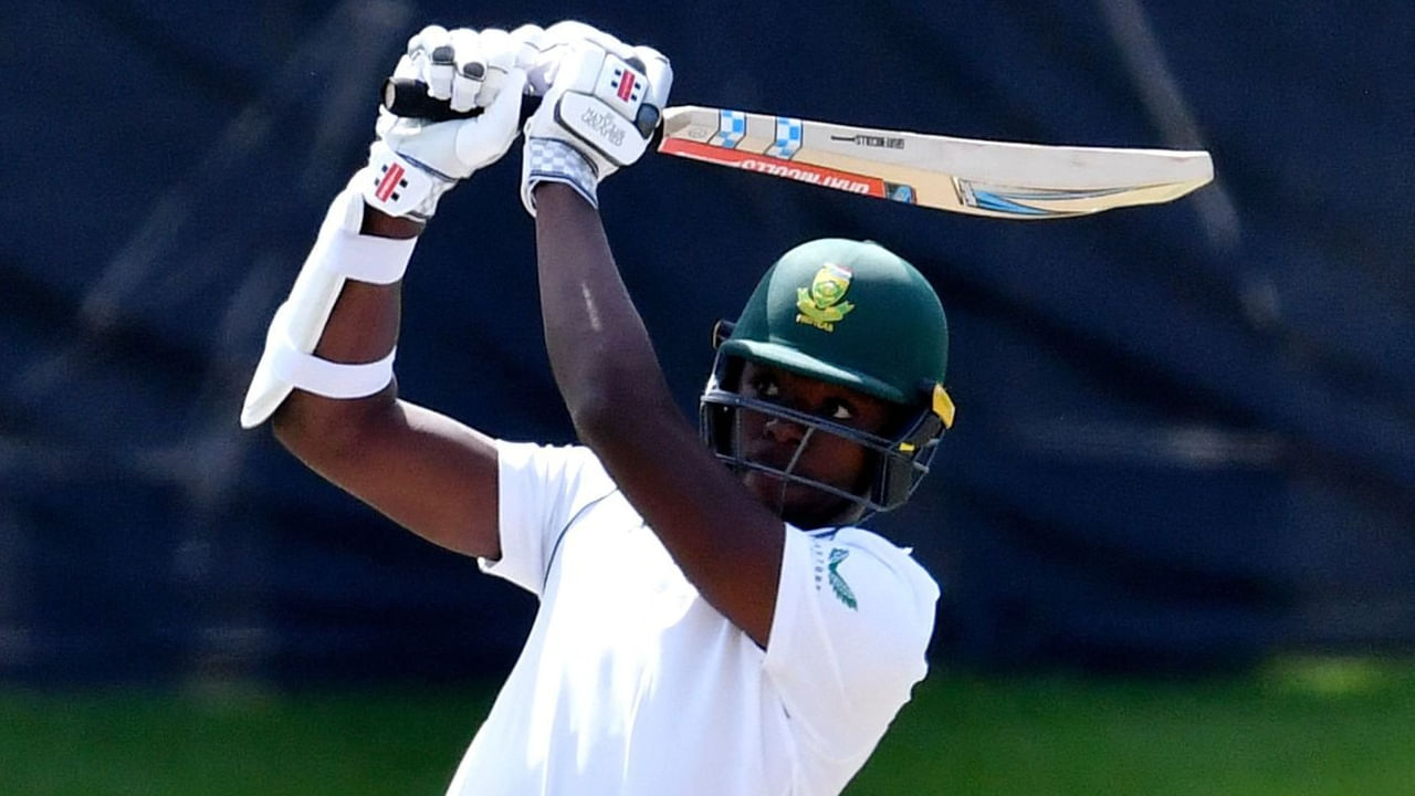 ರಾವಲ್ಪಿಂಡಿಯಲ್ಲಿ ನಡೆಯುತ್ತಿರುವ ಪಾಕಿಸ್ತಾನ್ ವಿರುದ್ಧದ ಎರಡನೇ ಟೆಸ್ಟ್ ಪಂದ್ಯದ ಮೊದಲ ಇನಿಂಗ್ಸ್ ನಲ್ಲಿ 11ನೇ ಕ್ರಮಾಂಕದಲ್ಲಿ ಕಣಕ್ಕಿಳಿದ ಕಗಿಸೊ ರಬಾಡ ಸ್ಫೋಟಕ ಬ್ಯಾಟಿಂಗ್ ಪ್ರದರ್ಶಿಸಿದ್ದಾರೆ. ಬಿರುಸಿನ ಬ್ಯಾಟಿಂಗ್ನೊಂದಿಗೆ ಪಾಕ್ ಬೌಲರ್ಗಳನ್ನು ಚೆಂಡಾಡಿದ ರಬಾಡ ಭರ್ಜರಿ ಅರ್ಧಶತಕ ಬಾರಿಸಿದರು. ಅದು ಕೂಡ ಕೇವಲ 38 ಎಸೆತಗಳಲ್ಲಿ..!