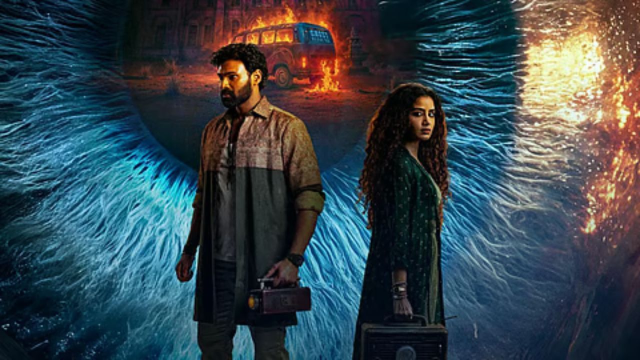 ತೆಲುಗಿನ ‘ಕಿಷ್ಕಿಂಧಾಪುರಿ’ ಸಿನಿಮಾ ಇತ್ತೀಚೆಗೆ ಬಿಡುಗಡೆ ಆಗಿ ಚಿತ್ರಮಂದಿರಗಳಲ್ಲಿ ಹಿಟ್ ಎನಿಸಿಕೊಂಡಿದೆ. ಬೆಲ್ಲಂಕೊಂಡ ಸಾಯಿ ಶ್ರೀನಿವಾಸ್, ಅನುಪಮಾ ಪರಮೇಶ್ವರನ್ ಅವರುಗಳು ನಟಿಸಿರುವ ಈ ಸಿನಿಮಾ ಥ್ರಿಲ್ಲರ್ ಅಂಶಗಳನ್ನು ಒಳಗೊಂಡಿದೆ. ಸಿನಿಮಾ ಇದೀಗ ಜೀ5 ನಲ್ಲಿ ವೀಕ್ಷಣೆಗೆ ಲಭ್ಯವಿದೆ.