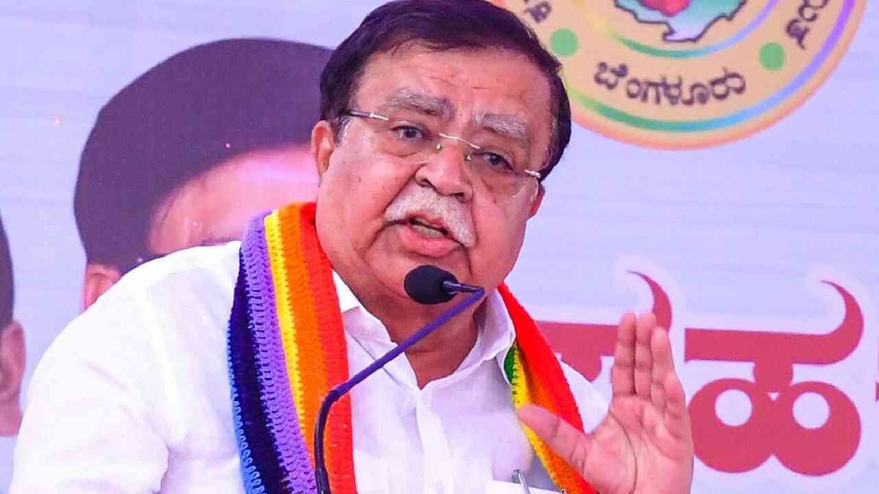 ನಮಾಜ್ ಮಾಡಲು ಮುಸ್ಲಿಮರು ಅನುಮತಿ ಪಡೆಯುವರೆ? ತಮ್ಮದೇ ಸರ್ಕಾರವನ್ನು ಪ್ರಶ್ನಿಸಿದ ರಾಜಣ್ಣ