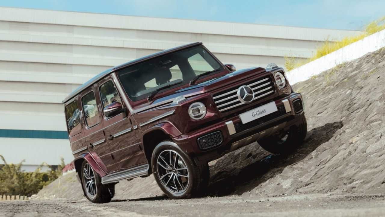 Mercedes G 450d: ಮರ್ಸಿಡಿಸ್-ಬೆನ್ಜ್ನಿಂದ ಅತ್ಯಂತ ಶಕ್ತಿಶಾಲಿ ಎಸ್ಯುವಿ ಬಿಡುಗಡೆ: ಇದರ ಬೆಲೆ 2.90 ಕೋಟಿ Mercedes G 450d: ಮರ್ಸಿಡಿಸ್-ಬೆನ್ಜ್ನಿಂದ ಅತ್ಯಂತ ಶಕ್ತಿಶಾಲಿ ಎಸ್ಯುವಿ ಬಿಡುಗಡೆ: ಇದರ ಬೆಲೆ 2.90 ಕೋಟಿ