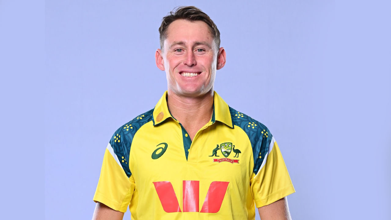 ಮಾರ್ನಸ್ ಲಾಬುಶೇನ್: ಆಸ್ಟ್ರೇಲಿಯಾ ಏಕದಿನ ತಂಡದ ಖಾಯಂ ಸದಸ್ಯರಾಗಿದ್ದ ಮಾರ್ನಸ್ ಲಾಬುಶೇನ್ ಕಳಪೆ ಫಾರ್ಮ್​​ನಿಂದ ಬಳಲುತ್ತಿದ್ದಾರೆ. ಹೀಗಾಗಿ ಟೀಮ್ ಇಂಡಿಯಾ ವಿರುದ್ಧದ ಮೂರು ಪಂದ್ಯಗಳ ಏಕದಿನ ಸರಣಿಗೆ ಲಾಬುಶೇನ್ ಅವರನ್ನು ಆಯ್ಕೆ ಮಾಡಲಾಗಿಲ್ಲ. ಭಾರತದ ವಿರುದ್ಧದ ಸರಣಿಗೆ ಆಸ್ಟ್ರೇಲಿಯಾ ತಂಡಗಳು ಈ ಕೆಳಗಿನಂತಿದೆ...