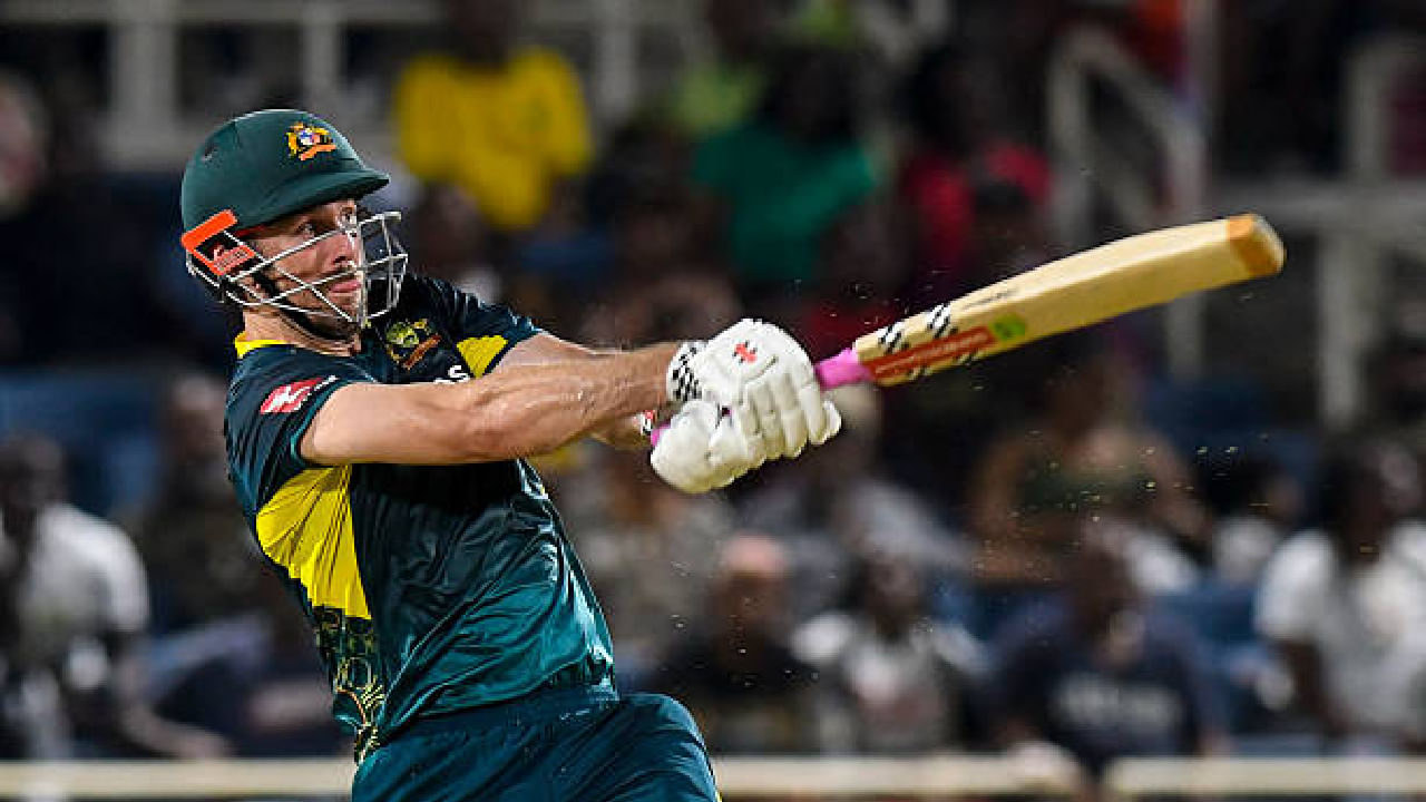 157 ರನ್ಗಳ ಗುರಿ ಬೆನ್ನತ್ತಿದ ಆಸ್ಟ್ರೇಲಿಯಾ ತಂಡಕ್ಕೆ ಮಿಚೆಲ್ ಮಾರ್ಷ್ ಉತ್ತಮ ಆರಂಭ ಒದಗಿಸಿದ್ದರು. ಇದಾಗ್ಯೂ ಉಳಿದ ಬ್ಯಾಟರ್ಗಳಿಂದ ನಿರೀಕ್ಷಿತ ಸಾಥ್ ಸಿಕ್ಕಿರಲಿಲ್ಲ. ಪರಿಣಾಮ ಆಸ್ಟ್ರೇಲಿಯಾ ತಂಡವು 134 ರನ್ಗಳಿಸುವಷ್ಟರಲ್ಲಿ 7 ವಿಕೆಟ್ ಕಳೆದುಕೊಂಡಿತು.