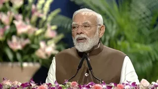 Bengaluru Rains: ಬೆಂಗಳೂರಲ್ಲಿ ಮಳೆಯ ಅಬ್ಬರಕ್ಕೆ ಹೊಳೆಯಂತಾಗಿರುವ ರೈನ್​ಬೋ ಡ್ರೈವ್​​ ಲೇಔಟ್