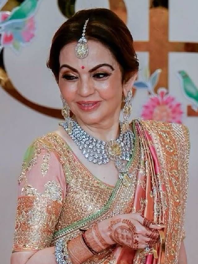 ನೀತಾ ಅಂಬಾನಿಯ ಕೋಟಿ ಕೋಟಿ ಬೆಲೆ ಬಾಳುವ ಒಡವೆಗಳು ಹೇಗಿವೆ ನೋಡಿ