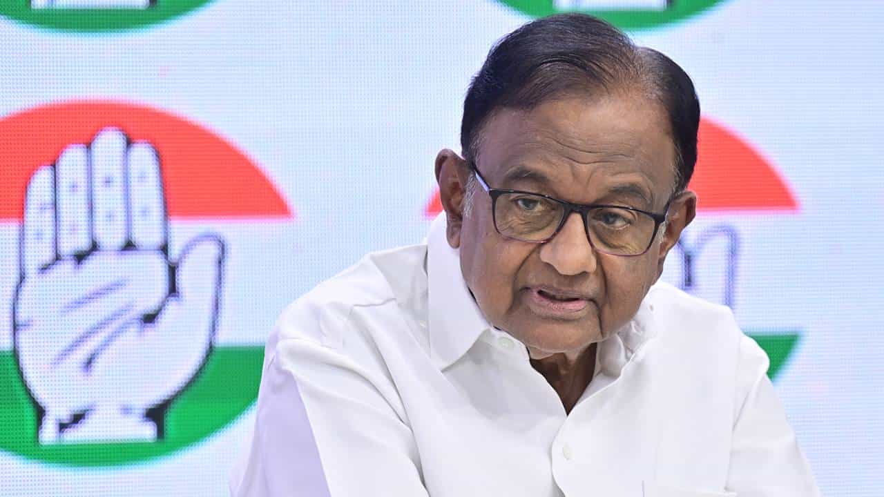 ಚಿದಂಬರಂ ಆಗಲೇ ರಾಜೀನಾಮೆ ಕೊಡಬೇಕಿತ್ತಲ್ವ..! ಹಿರಿಯ ಕಾಂಗ್ರೆಸ್ ಮುಖಡ ರಷೀದ್ ಆಲ್ವಿ ತರಾಟೆ