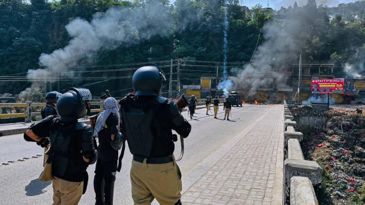 ಪಿಒಕೆಯಲ್ಲಿ ಮುಂದುವರಿದ ಹಿಂಸಾಚಾರ; 8 ಬಲಿ; ಪ್ರತಿಭಟನೆಗಳಿಗೆ ಏನು ಕಾರಣ