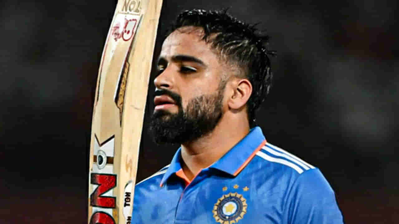 IND A vs AUS A: ಆಸ್ಟ್ರೇಲಿಯಾ ವಿರುದ್ಧ ಸಿಡಿಲಬ್ಬರದ ಶತಕ ಸಿಡಿಸಿದ ಪ್ರಭ್ಸಿಮ್ರಾನ್ ಸಿಂಗ್