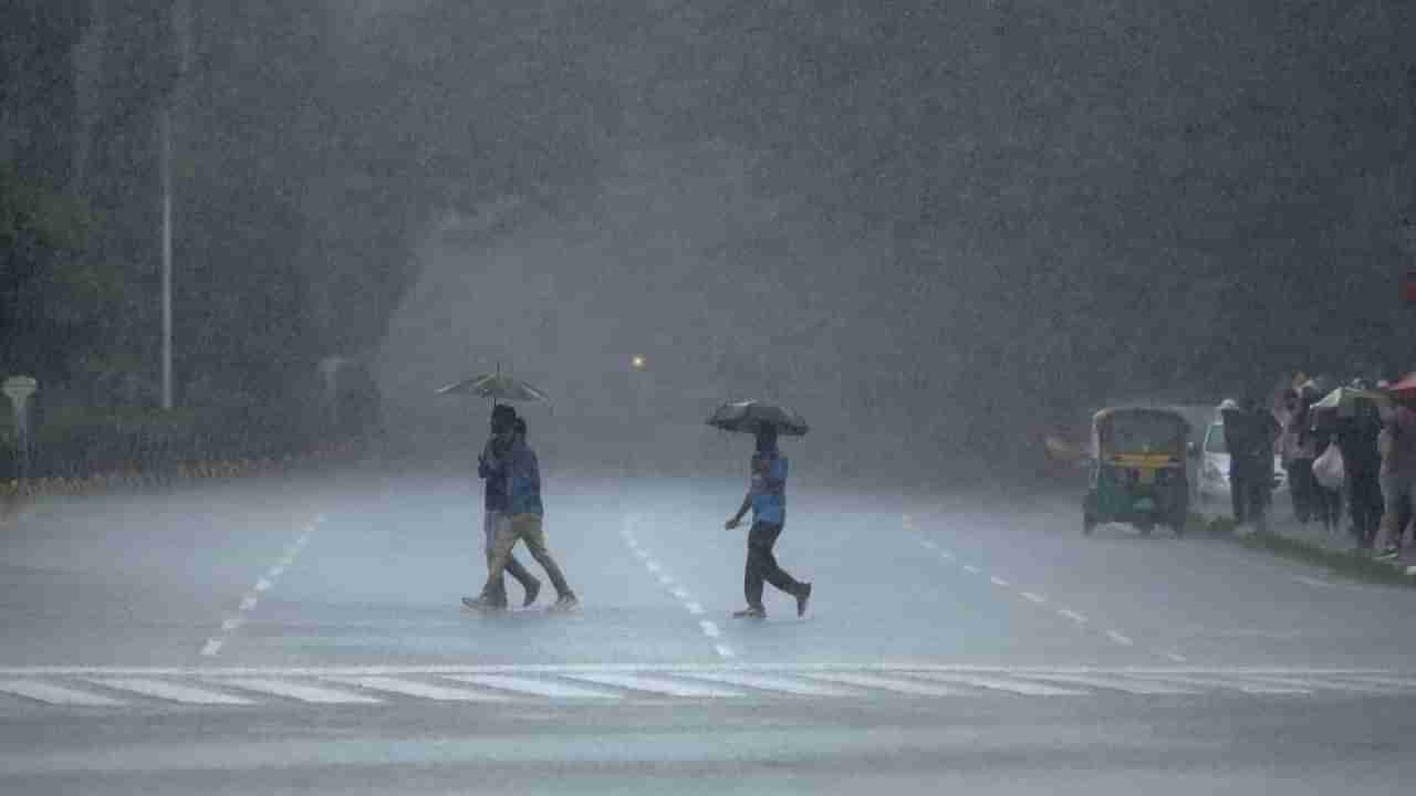 ನಾಳೆಯ ಹವಾಮಾನ: 4 ಜಿಲ್ಲೆಗಳಲ್ಲಿ ಯೆಲ್ಲೋ ಅಲರ್ಟ್, ಕರಾವಳಿಯಲ್ಲಿ ಮಳೆ ಪ್ರಮಾಣ ಇಳಿಕೆ