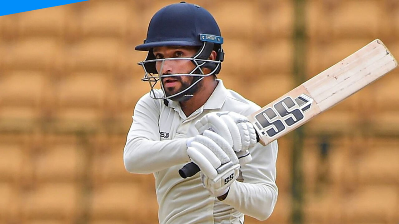 ಇಂದೋರ್‌ನ ಎಮರಾಲ್ಡ್ ಹೈಟ್ಸ್ ಇಂಟರ್ನ್ಯಾಷನಲ್ ಸ್ಕೂಲ್ ಮೈದಾನದಲ್ಲಿ ನಡೆಯುತ್ತಿರುವ ಪಂದ್ಯದಲ್ಲಿ ಮೊದಲು ಬ್ಯಾಟ್ ಮಾಡಿದ ಪಂಜಾಬ್‌ನ 232 ರನ್‌ ಕಲೆಹಾಕಿತು. ಇದಕ್ಕೆ ಉತ್ತರವಾಗಿ, ಮಧ್ಯಪ್ರದೇಶ ನಾಲ್ಕು ವಿಕೆಟ್‌ಗಳಿಗೆ 155 ರನ್ ಗಳಿಸಿತ್ತು. ಇಲ್ಲಿಂದ ತಂಡದ ಇನ್ನಿಂಗ್ಸ್ ಜವಾಬ್ದಾರಿ ಹೊತ್ತ ಪಾಟಿದಾರ್ 160 ಎಸೆತಗಳಲ್ಲಿ 100 ರನ್‌ಗಳ ಗಡಿ ತಲುಪಿದರು.