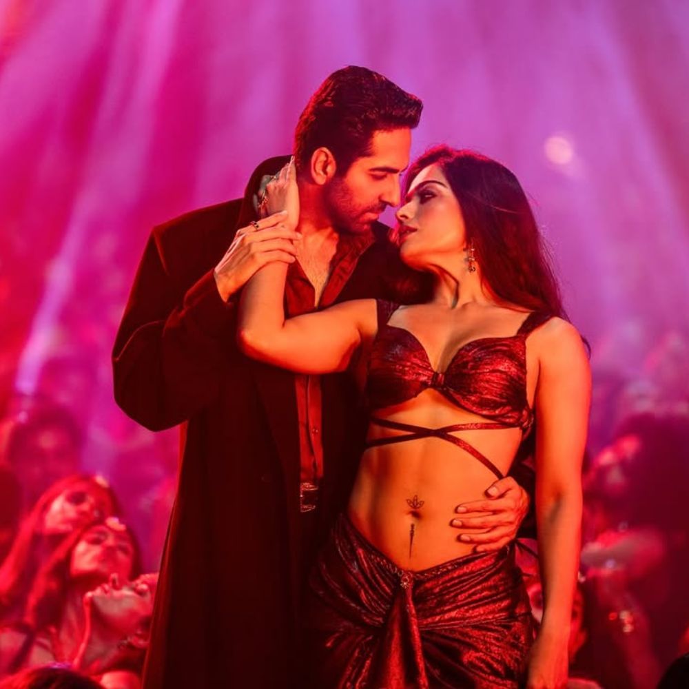 ‘ಥಮ’ ಸಿನಿಮಾನಲ್ಲಿ ಖ್ಯಾತ ನಟ ನವಾಜುದ್ಧೀನ್ ಸಿದ್ಧಿಖಿ ವಿಲನ್ ಆಗಿ ನಟಿಸಿದ್ದು. ಸಿನಿಮಾ ಅನ್ನು ಮ್ಯಾಡ್ಲಾಕ್ ಫಿಲಮ್ಸ್ ನಿರ್ಮಾಣ ಮಾಡಿದೆ. ಸಿನಿಮಾ ಅಕ್ಟೋಬರ್ 21ರಂದು ಬಿಡುಗಡೆ ಆಗಲಿದೆ.