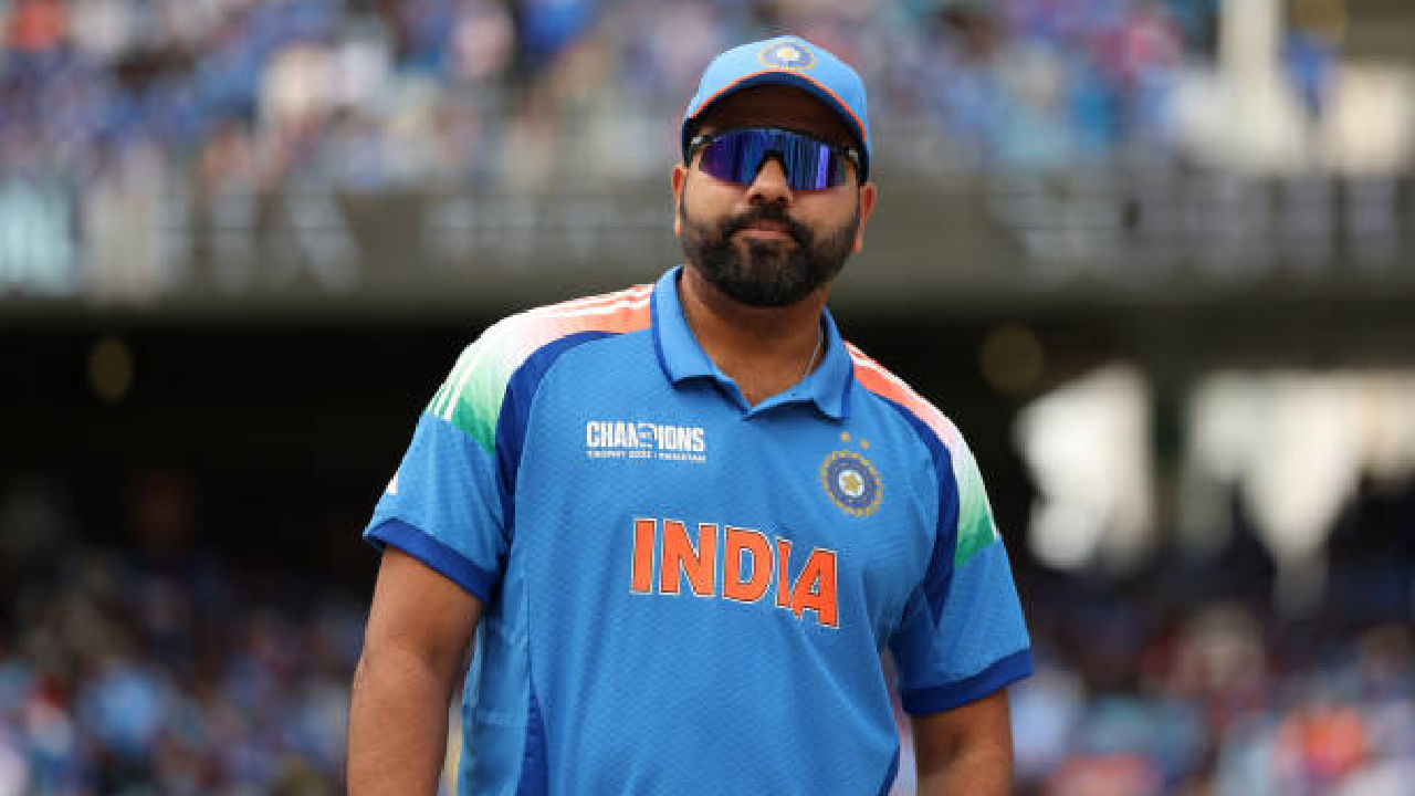 ಏಕೆಂದರೆ 2027ರ ಏಕದಿನ ವಿಶ್ವಕಪ್ ಅನ್ನು ಮುಂದಿಟ್ಟುಕೊಂಡು ಭಾರತ ತಂಡವನ್ನು ರೂಪಿಸಬೇಕಿದೆ ಎಂದು ಆಯ್ಕೆ ಸಮಿತಿ ಮುಖ್ಯಸ್ಥ ಅಜಿತ್ ಅಗರ್ಕರ್ ಸ್ಪಷ್ಟಪಡಿಸಿದ್ದಾರೆ. ಇದೇ ಕಾರಣದಿಂದಾಗಿ ಏಕದಿನ ತಂಡದ ನಾಯಕತ್ವದಿಂದ ರೋಹಿತ್ ಶರ್ಮಾ ಅವರನ್ನು ಕೆಳಗಿಳಿಸಲಾಗಿದೆ.