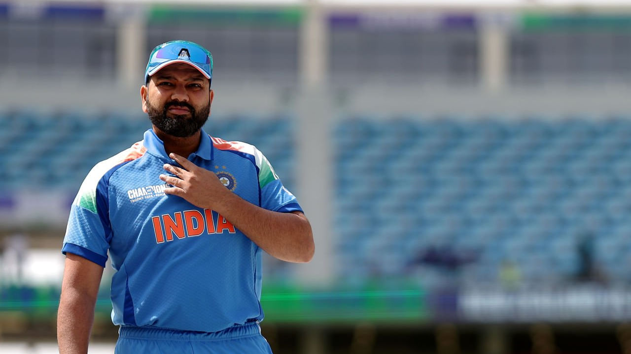 ಇದಾಗ್ಯೂ ರೋಹಿತ್ ಶರ್ಮಾ 2027ರ ಏಕದಿನ ವಿಶ್ವಕಪ್ ಆಡುವ ಇರಾದೆಯಲ್ಲಿದ್ದಾರೆ. ಈ ವಿಶ್ವಕಪ್ಗೂ ಮುನ್ನ ಹಿಟ್ಮ್ಯಾನ್ ಭರ್ಜರಿ ಪ್ರದರ್ಶನ ನೀಡಬೇಕಾದ ಅನಿವಾರ್ಯತೆ ಇದೆ. ಅದರಲ್ಲೂ ಈ ವರ್ಷ ನಡೆಯಲಿರುವ 6 ಏಕದಿನ ಪಂದ್ಯಗಳು ರೋಹಿತ್ ಶರ್ಮಾ ಪಾಲಿಗೆ ನಿರ್ಣಾಯಕ.