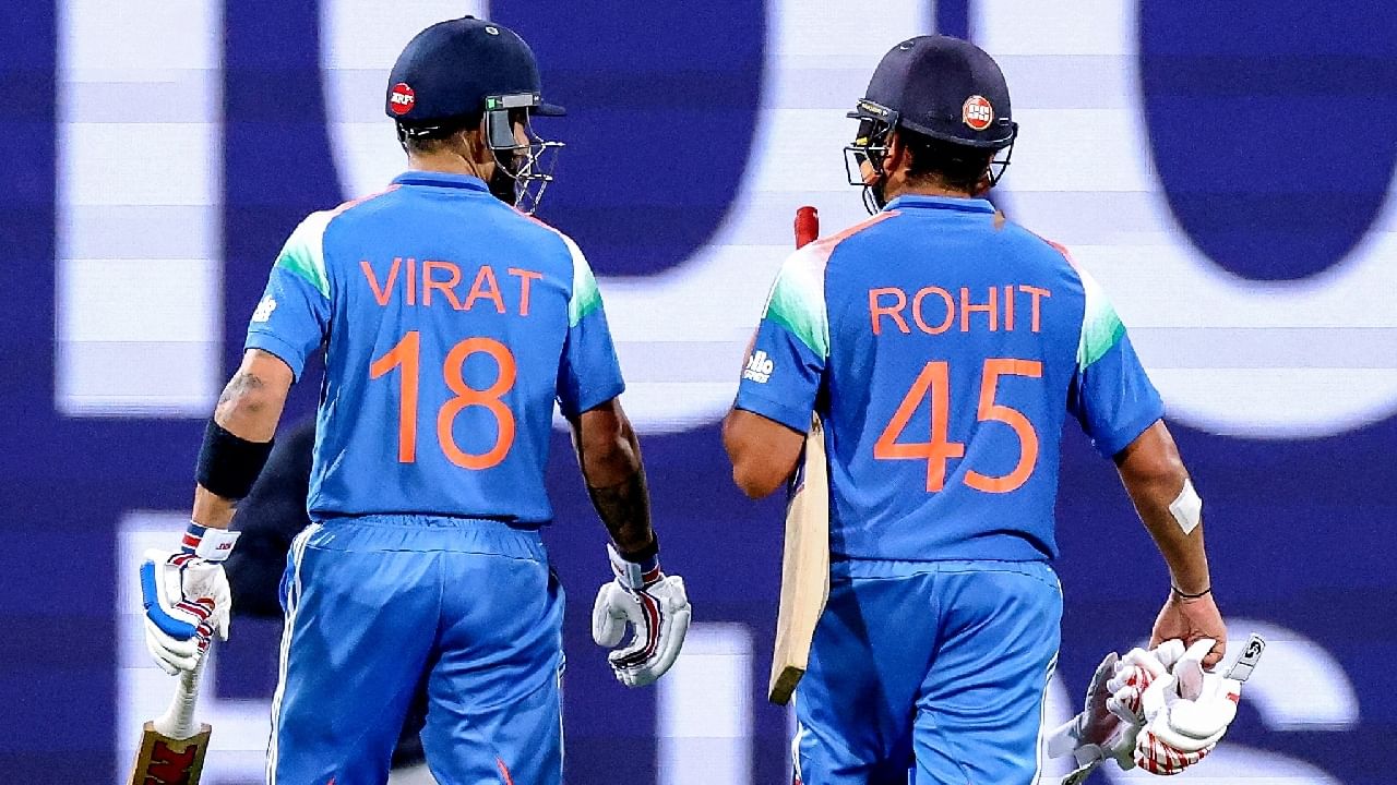 ಈ ಪ್ರಶ್ನೆಗೆ ಉತ್ತರ... ನವೆಂಬರ್​ ತಿಂಗಳಾಂತ್ಯದಲ್ಲಿ. ಭಾರತ ಮತ್ತು ಸೌತ್ ಆಫ್ರಿಕಾ ನಡುವಣ ಸರಣಿಯು ನವೆಂಬರ್​ನಲ್ಲಿ ಶುರುವಾಗಲಿದೆ. ಈ ಸರಣಿಯಲ್ಲಿ ಮೂರು ಏಕದಿನ ಪಂದ್ಯಗಳನ್ನಾಡಲಾಗುತ್ತದೆ. ಅದರಂತೆ ನವೆಂಬರ್ 30 ರಂದು ನಡೆಯಲಿರುವ ಮೊದಲ ಪಂದ್ಯದ ಮೂಲಕ ರೋಹಿತ್ ಶರ್ಮಾ ಹಾಗೂ ವಿರಾಟ್ ಕೊಹ್ಲಿ ಮತ್ತೆ ಟೀಮ್ ಇಂಡಿಯಾ ಪರ ಕಣಕ್ಕಿಳಿಯಲಿದ್ದಾರೆ.