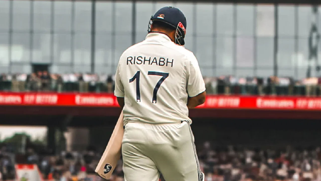 ನವೆಂಬರ್ 1 ರಂದು ದೆಹಲಿ ಹಾಗು ಪುದುಚೇರಿ ತಂಡಗಳು ಮುಖಾಮುಖಿಯಾಗಲಿದೆ. ಈ ಪಂದ್ಯದಲ್ಲಿ ರಿಷಭ್ ಪಂತ್ ದೆಹಲಿ ಪರ ಕಣಕ್ಕಿಳಿದರೆ ಸೌತ್ ಆಫ್ರಿಕಾ ವಿರುದ್ಧದ ಸರಣಿಗೆ ಪರಿಗಣಿಸಲಾಗುತ್ತದೆ. ಹೀಗಾಗಿ ಅದಕ್ಕೂ ಮುನ್ನ ಪಂತ್ ಮತ್ತೆ ಮೈದಾನಕ್ಕಿಳಿಯುವ ಇರಾದೆಯಲ್ಲಿದ್ದಾರೆ.