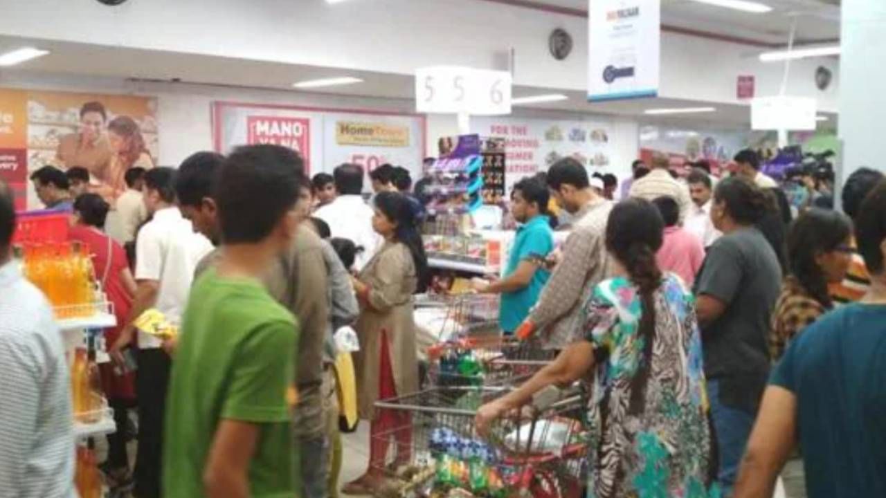 Deepavali season sales touch new all time record of Rs 6 trillion