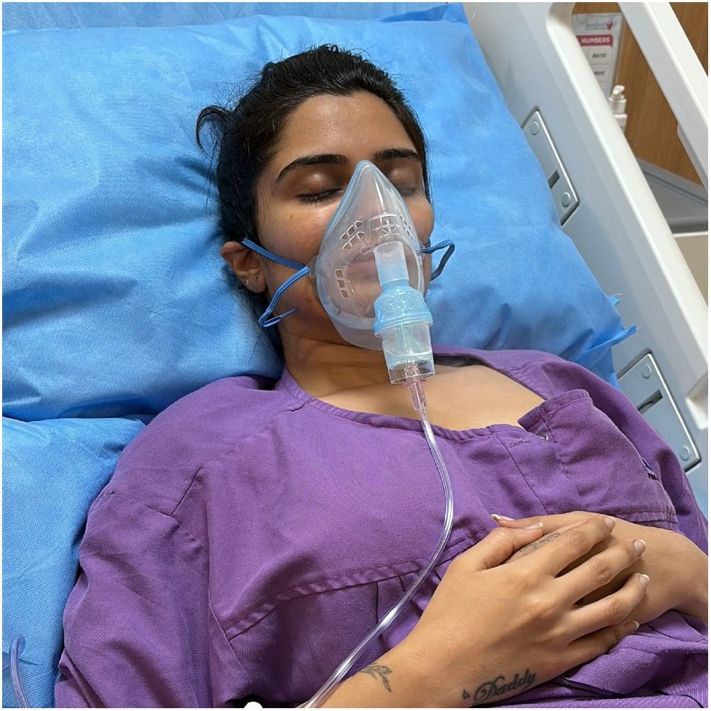 ನಟಿ ಸಂಗೀತಾ ಭಟ್ ಅವರು ಸೋಶಿಯಲ್ ಮೀಡಿಯಾದಲ್ಲಿ ಒಂದಷ್ಟು ಫೋಟೋಗಳನ್ನು ಹಂಚಿಕೊಂಡಿದ್ದಾರೆ. ಈ ಫೋಟೋದಲ್ಲಿ ಅವರು ಆಸ್ಪತ್ರೆಯ ಬೆಡ್ ಮೇಲೆ ಮಲಗಿದ್ದಾರೆ. ಈ ವೇಳೆ ಅವರು ಇದರ ಹಿಂದಿರುವ ಕಾರಣ ಏನು ಎಂಬುದನ್ನು ವಿವರಿಸಿದ್ದಾರೆ.