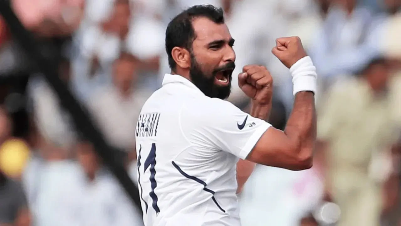 ವೆಸ್ಟ್ ಇಂಡೀಸ್ ವಿರುದ್ಧದ ಟೆಸ್ಟ್ ಸರಣಿಗೆ ಮೊಹಮ್ಮದ್ ಶಮಿ (Mohammed Shami) ಅವರನ್ನು ಆಯ್ಕೆ ಮಾಡಿರಲಿಲ್ಲ. ಇದಕ್ಕೆ ಮುಖ್ಯ ಕಾರಣ ಫಿಟ್ನೆಸ್ ಸಮಸ್ಯೆ ಎನ್ನಲಾಗಿತ್ತು. ಇದಾದ ಬಳಿಕ ಆಸ್ಟ್ರೇಲಿಯಾ ವಿರುದ್ಧದ ಸರಣಿಗೂ ಶಮಿ ಅವರನ್ನು ಪರಿಗಣಿಸಿರಲಿಲ್ಲ. ಈ ವೇಳೆಯೂ ಆಯ್ಕೆಗಾರರಿಂದ ಕೇಳಿ ಬಂದ ಉತ್ತರ ಫಿಟ್ನೆಸ್ ಸಮಸ್ಯೆ.