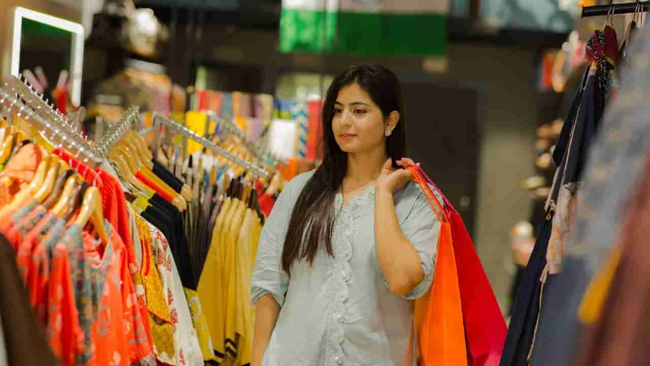 ಆನ್‌ಲೈನ್‌ ಶಾಪಿಂಗ್‌ಗಿಂತ  ಆಫ್‌ಲೈನ್‌ ಶಾಪಿಂಗ್‌ ಬೆಸ್ಟ್‌ ಅಂತೆ; ಯಾಕೆ ಗೊತ್ತಾ?