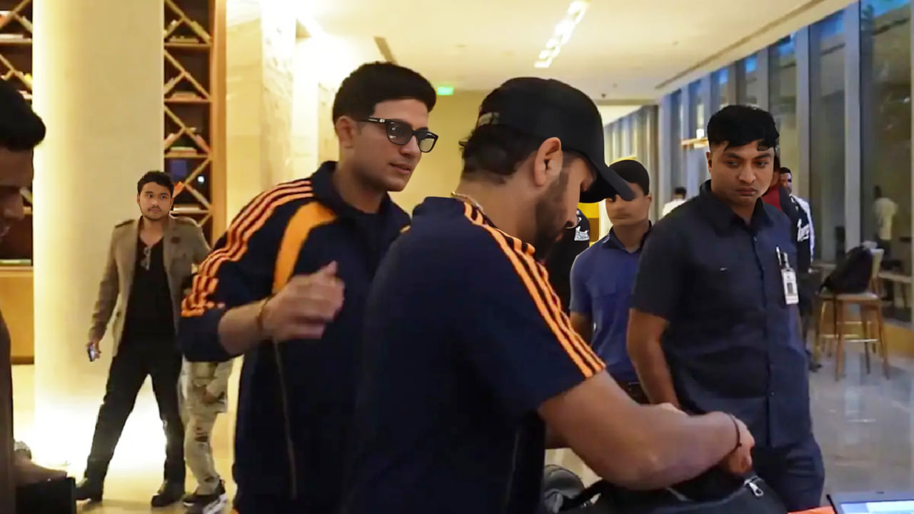 ನಾಯಕನನ್ನು ಕಂಡಾಗ ರೋಹಿತ್ ಶರ್ಮಾ ರಿಯಾಕ್ಷನ್ ಹೇಗಿತ್ತು ನೋಡಿ ನಾಯಕನನ್ನು ಕಂಡಾಗ ರೋಹಿತ್ ಶರ್ಮಾ ರಿಯಾಕ್ಷನ್ ಹೇಗಿತ್ತು ನೋಡಿ