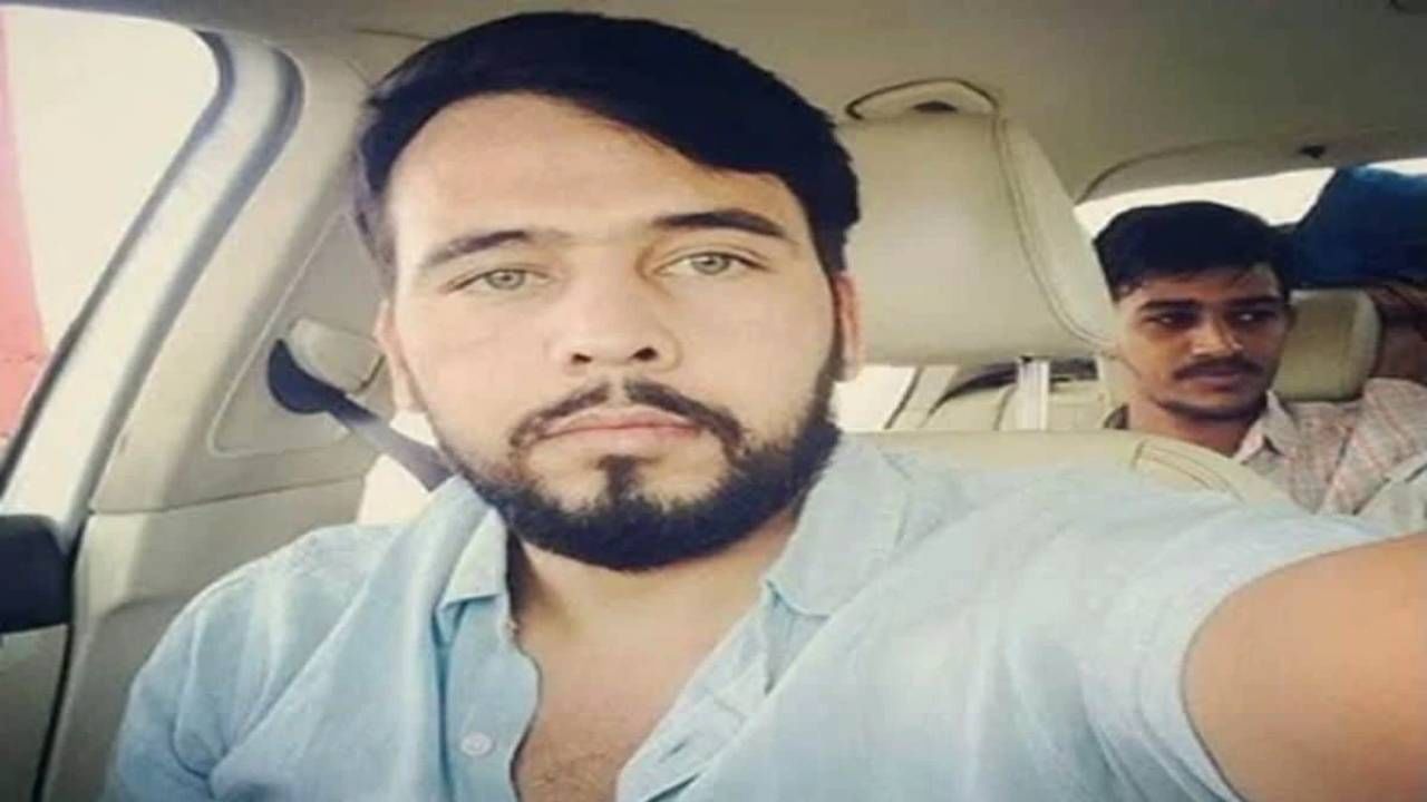 ಕೆನಡಾದಲ್ಲಿ ರೋಹಿತ್ ಗೋದಾರ ಗ್ಯಾಂಗ್ನಿಂದ ಪಂಜಾಬಿ ಗಾಯಕ ತೇಜಿ ಕಹ್ಲೋನ್ ಮೇಲೆ ಗುಂಡಿನ ದಾಳಿ ಕೆನಡಾದಲ್ಲಿ ರೋಹಿತ್ ಗೋದಾರ ಗ್ಯಾಂಗ್ನಿಂದ ಪಂಜಾಬಿ ಗಾಯಕ ತೇಜಿ ಕಹ್ಲೋನ್ ಮೇಲೆ ಗುಂಡಿನ ದಾಳಿ