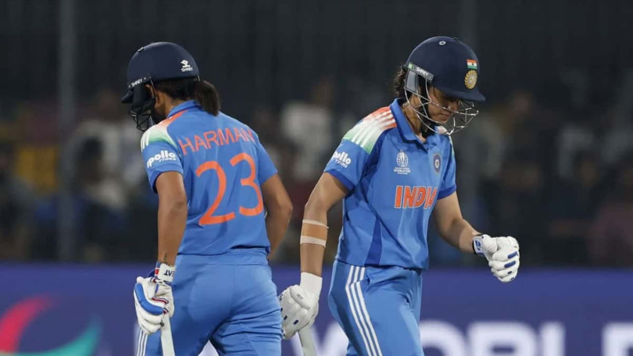 ವಾಸ್ತವವಾಗಿ ಪಂದ್ಯದ 42 ನೇ ಓವರ್‌ನ ಎರಡನೇ ಎಸೆತದಲ್ಲಿ ಸ್ಮೃತಿ ಮಂಧಾನಾ ಔಟ್ ಆದರು. ಅವರು ಔಟ್ ಆದಾಗಲೂ, ಭಾರತ ಸುಲಭವಾಗಿ ಪಂದ್ಯವನ್ನು ಗೆಲ್ಲಬಹುದಿತ್ತು, ಏಕೆಂದರೆ ದೀಪ್ತಿ ಶರ್ಮಾ ಮತ್ತು ರಿಚಾ ಘೋಷ್ ಇಬ್ಬರೂ ಅನುಭವಿ ಆಟಗಾರ್ತಿಯರಾಗಿದ್ದರು. 47 ನೇ ಓವರ್‌ನ ಹೊತ್ತಿಗೆ ಅವರೂ ಔಟಾದರು, ಮತ್ತು ಅಂತಿಮವಾಗಿ, ಅಂಜೋತ್ ಮತ್ತು ಸ್ನೇಹ್ ರಾಣಾ ಪಂದ್ಯವನ್ನು ಮುಗಿಸಲು ಸಾಧ್ಯವಾಗಲಿಲ್ಲ. 