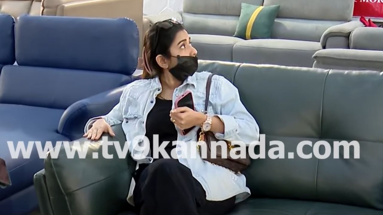 ಟಿವಿ9 ಎಕ್ಸ್ಪೋನಲ್ಲಿ ಫರ್ನೀಚರ್ ಖರೀದಿಸಿದ ನಟಿ ಸೋನಲ್: ವಿಡಿಯೋ ಟಿವಿ9 ಎಕ್ಸ್ಪೋನಲ್ಲಿ ಫರ್ನೀಚರ್ ಖರೀದಿಸಿದ ನಟಿ ಸೋನಲ್: ವಿಡಿಯೋ