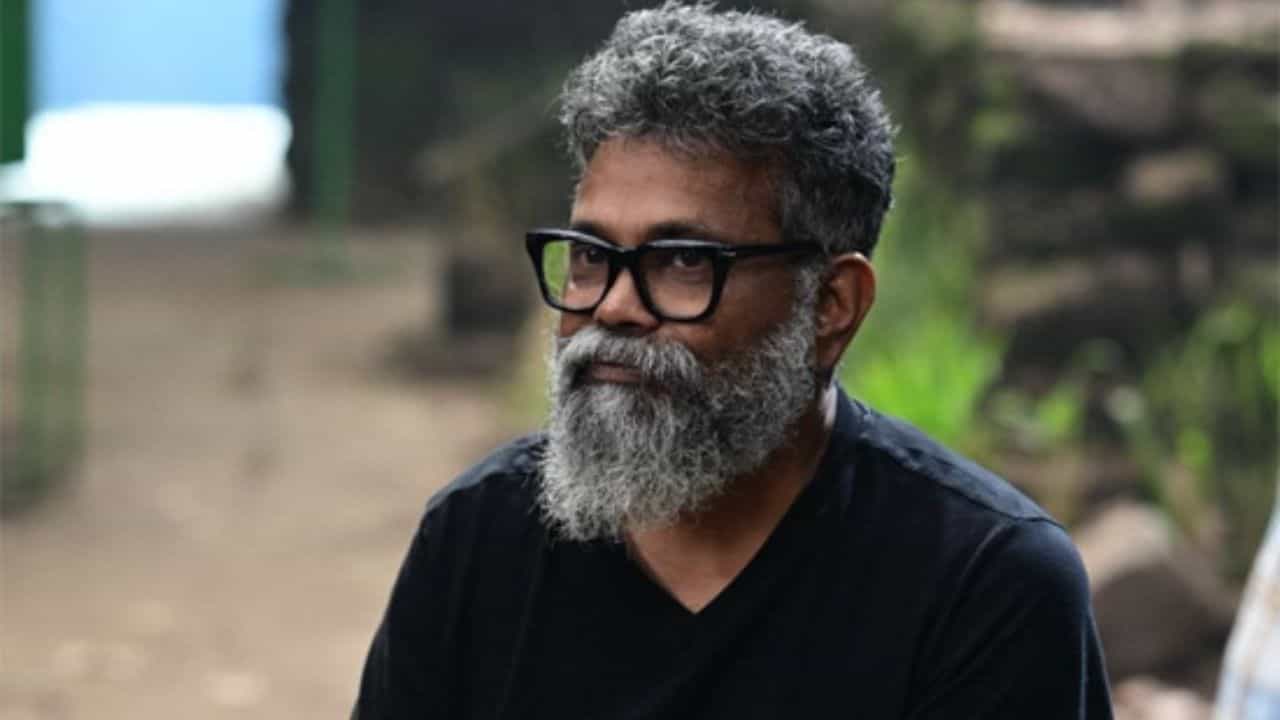 ‘ಪುಷ್ಪ 3’ ಇಲ್ಲ, ಅಲ್ಲು ಅರ್ಜುನ್ ಬದಲು ಬೇರೊಬ್ಬ ಸ್ಟಾರ್ ಜೊತೆ ಕೈ ಜೋಡಿಸಿದ ಸುಕುಮಾರ್ ‘ಪುಷ್ಪ 3’ ಇಲ್ಲ, ಅಲ್ಲು ಅರ್ಜುನ್ ಬದಲು ಬೇರೊಬ್ಬ ಸ್ಟಾರ್ ಜೊತೆ ಕೈ ಜೋಡಿಸಿದ ಸುಕುಮಾರ್