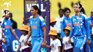 World Cup 2025: ಸ್ಮೃತಿ, ಕೌರ್ ಹೋರಾಟ ವ್ಯರ್ಥ; ಇಂಗ್ಲೆಂಡ್‌ ವಿರುದ್ಧವೂ ಸೋತ ಭಾರತ