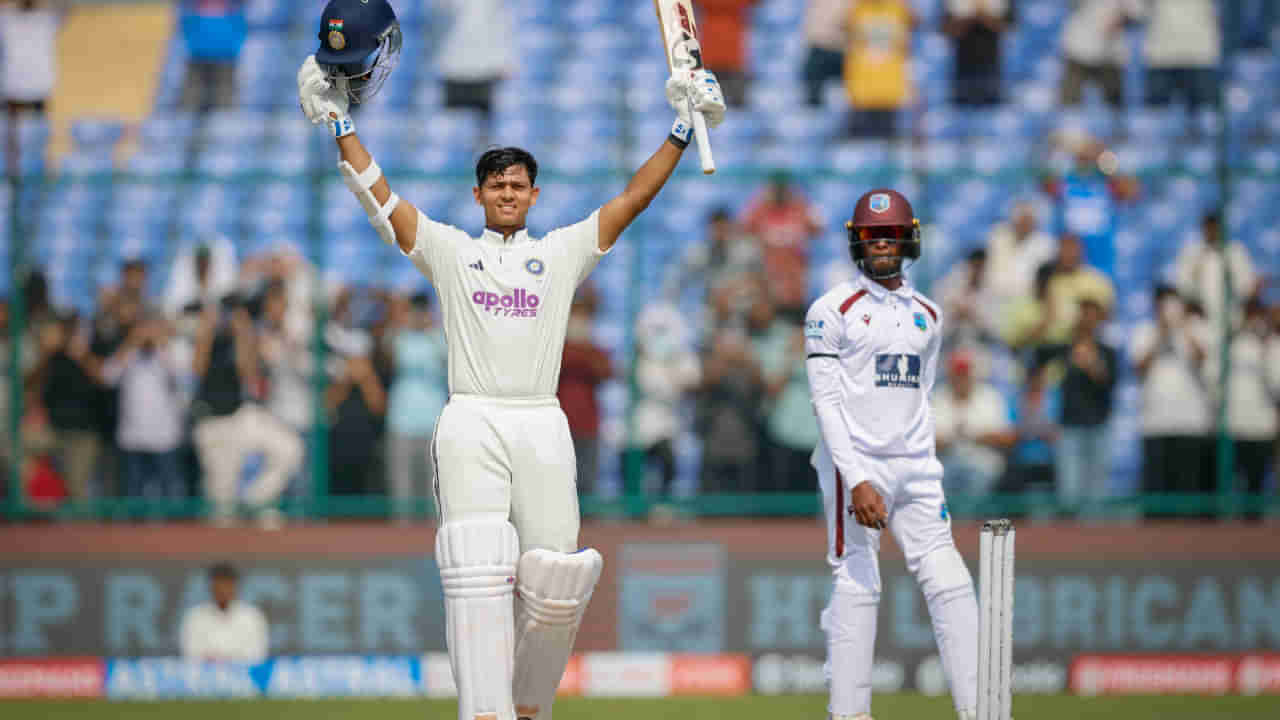 IND vs WI: ಕೆರಿಬಿಯನ್ನರನ್ನು ದಿನವಿಡೀ ಕಾಡಿದ ಜೈಸ್ವಾಲ್; ಬೃಹತ್​ ಮೊತ್ತದತ್ತ ಭಾರತ