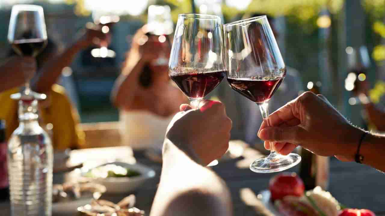 ಒಂದು ಪೆಗ್ ರೆಡ್ ವೈನ್ ಕುಡಿಯುವುದು ನಿಜವಾಗಿಯೂ ಹೃದಯಕ್ಕೆ ಒಳ್ಳೆಯದೇ? ತಜ್ಞರ ಅಭಿಪ್ರಾಯವೇನು?