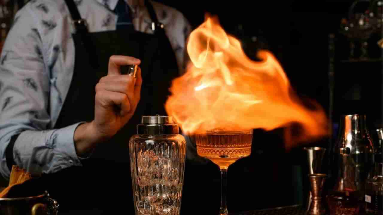 ಬೆಂಗಳೂರು ಪಬ್ ಎಡವಟ್ಟು: ಕಾಕ್ ಟೇಲ್ ಬೆಂಕಿಯಿಂದ ಸುಟ್ಟುಹೋಯಿತು ಮಹಿಳೆಯ ಮುಖ, ₹1 ಲಕ್ಷ ಪರಿಹಾರಕ್ಕೆ ಆದೇಶ