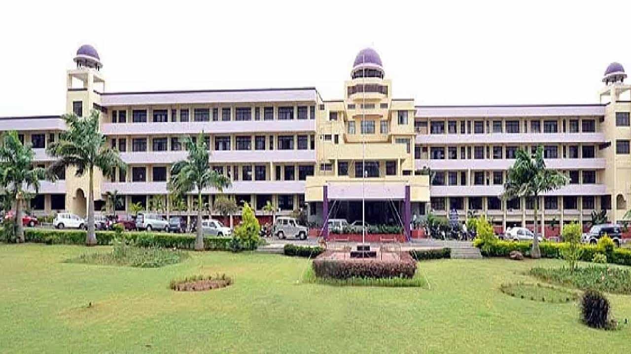 UAS Dharwad Recruitment 2025: ಧಾರವಾಡದ ಕೃಷಿ ವಿವಿಯಲ್ಲಿ ಪ್ರಾಜೆಕ್ಟ್ ಅಸಿಸ್ಟೆಂಟ್, ಹೆಲ್ಪರ್ ಹುದ್ದೆಗಳಿಗೆ ನೇಮಕಾತಿ