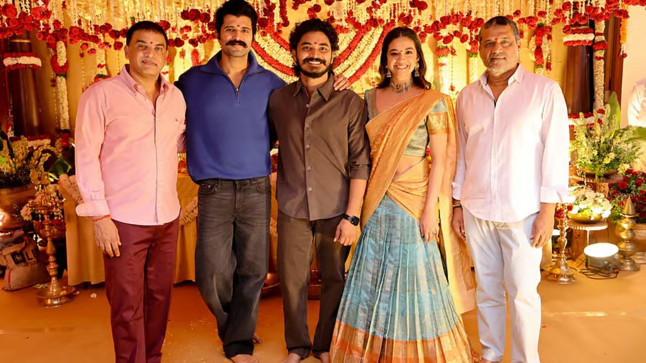 ಕೀರ್ತಿ ಸುರೇಶ್ ಹಾಗೂ ವಿಜಯ್ ದೇವರಕೊಂಡ ಒಟ್ಟಿಗೆ ನಟಿಸುತ್ತಿರುವ ಎರಡನೇ ಸಿನಿಮಾ ಇದು. ಆದರೆ ಮೊದಲ ಬಾರಿ ನಾಯಕ-ನಾಯಕಿ ಆಗಿ ತೆರೆಯ ಮೇಲೆ ಕಾಣಿಸಿಕೊಳ್ಳಲಿದ್ದಾರೆ.