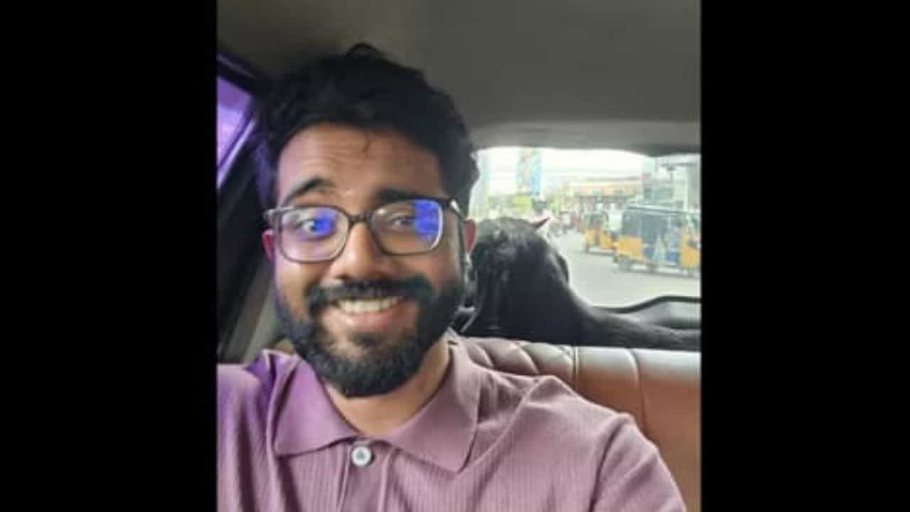 Viral: ಕ್ಯಾಬ್‌ನಲ್ಲಿದ್ದ ವಿಶೇಷ ಸಹಪ್ರಯಾಣಿಕನ ಜತೆಗೆ ಸೆಲ್ಫಿ ಕ್ಲಿಕಿಸಿಕೊಂಡ ಪ್ರಯಾಣಿಕ, ವೈರಲ್ ಆಯ್ತು ಪೋಸ್ಟ್