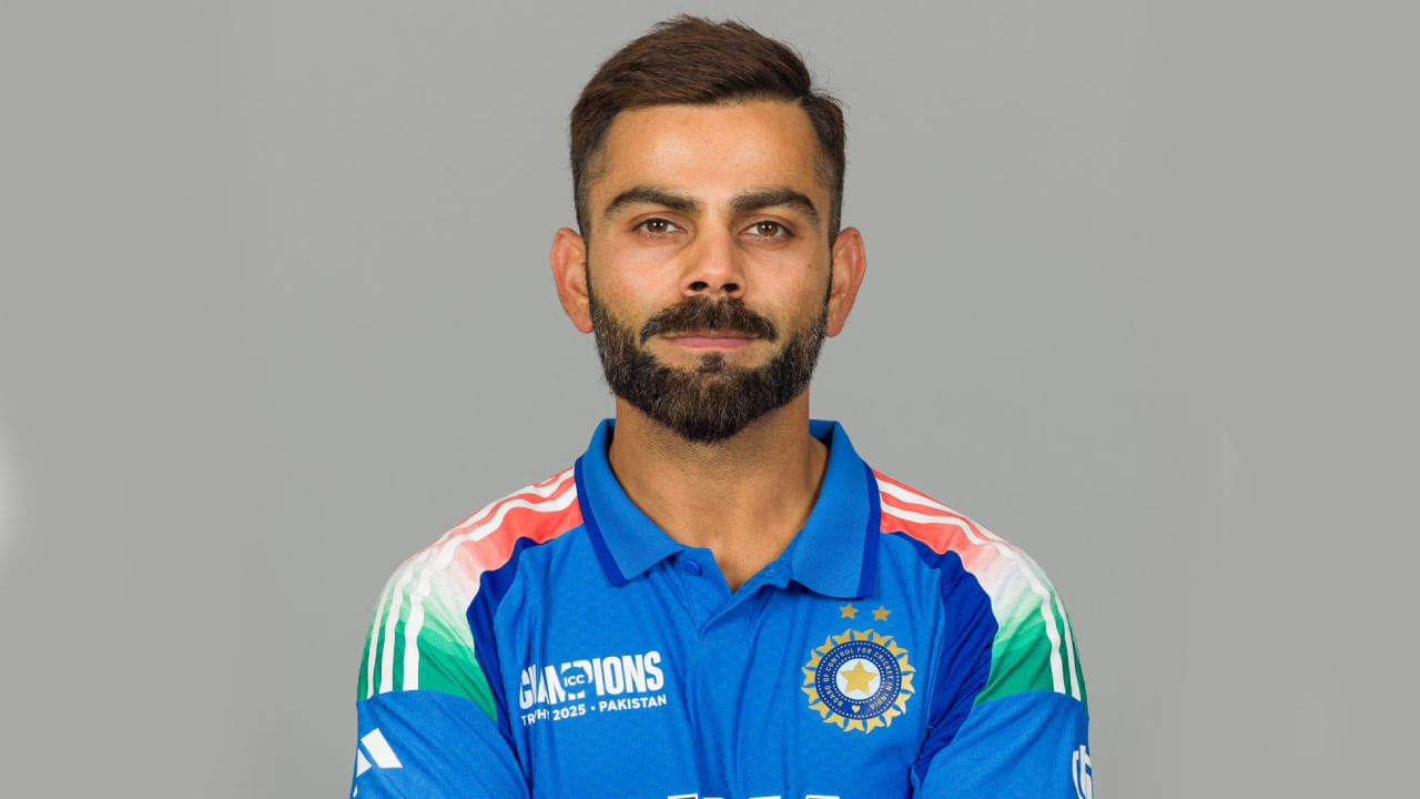 ವಿರಾಟ್ ಕೊಹ್ಲಿ: ಚಾಂಪಿಯನ್ಸ್ ಟ್ರೋಫಿಯಲ್ಲಿ ಕೊನೆಯ ಏಕದಿನ ಪಂದ್ಯವಾಡಿದ್ದ ವಿರಾಟ್ ಕೊಹ್ಲಿ ಈ ಬಾರಿ ಐದನೇ ಸ್ಥಾನದಲ್ಲಿ ಕಾಣಿಸಿಕೊಂಡಿದ್ದಾರೆ. ಕಿಂಗ್ ಕೊಹ್ಲಿ ಒಟ್ಟು 736 ಅಂಕಗಳನ್ನು ಹೊಂದಿದ್ದು, ಆಸ್ಟ್ರೇಲಿಯಾ ವಿರುದ್ಧದ ಸರಣಿಯಲ್ಲಿ ಮಿಂಚಿದರೆ ಟಾಪ್-3 ಗೆ ಎಂಟ್ರಿ ಕೊಡಬಹುದು.