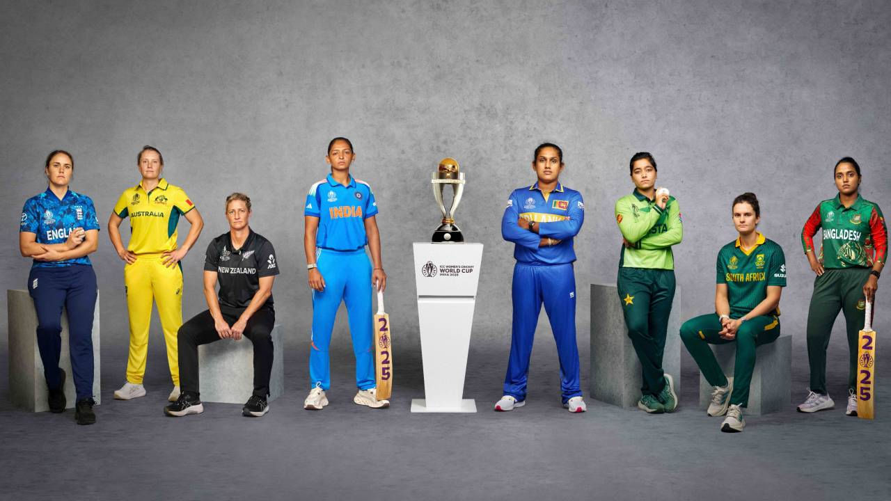 ICC Womens World Cup 2025: ಐಸಿಸಿ ಮಹಿಳಾ ಏಕದಿನ ವಿಶ್ವಕಪ್​​ ಮುಕ್ತಾಯದ ಹಂತಕ್ಕೆ ಬಂದು ನಿಂತಿದೆ. ಈಗಾಗಲೇ ಮೊದಲ ಸುತ್ತಿನಿಂದ ನಾಲ್ಕು ತಂಡಗಳು ನಾಕೌಟ್ ಹಂತಕ್ಕೇರಿದ್ದು, ಇನ್ನುಳಿದ ನಾಲ್ಕು ಟೀಮ್​​ಗಳು ಟೂರ್ನಿಯಿಂದ ಹೊರಬಿದ್ದಿದೆ. ಇಲ್ಲಿ ಸೆಮಿಫೈನಲ್​ಗೇರಿದ ತಂಡಗಳೆಂದರೆ ಭಾರತ, ಆಸ್ಟ್ರೇಲಿಯಾ, ಇಂಗ್ಲೆಂಡ್ ಹಾಗೂ ಸೌತ್ ಆಫ್ರಿಕಾ.