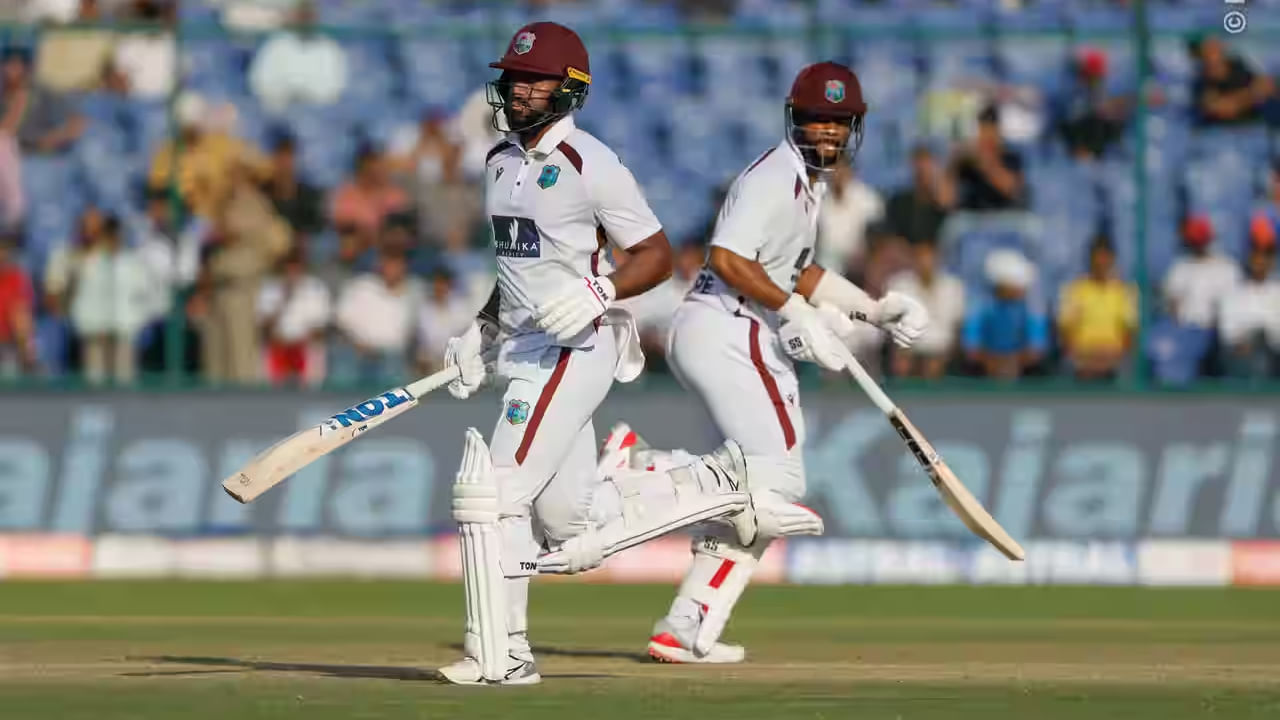 ಈ ಪಂದ್ಯದ ಸೆಕೆಂಡ್ ಇನಿಂಗ್ಸ್​ನ ಅಂತಿಮ ಹಂತದಲ್ಲಿ ಭರ್ಜರಿ ಬ್ಯಾಟಿಂಗ್​ ಪ್ರದರ್ಶಿಸಿದ ಜಸ್ಟಿನ್ ಗ್ರೀವ್ಸ್ 85 ಎಸೆತಗಳನ್ನು ಎದುರಿಸಿ 3 ಫೋರ್​ಗಳೊಂದಿಗೆ ಅಜೇಯ 50 ರನ್ ಬಾರಿಸಿದರು. ಈ ಅರ್ಧಶತಕದ ನೆರವಿನೊಂದಿಗೆ ವೆಸ್ಟ್ ಇಂಡೀಸ್ ತಂಡವು ದ್ವಿತೀಯ ಇನಿಂಗ್ಸ್​ನಲ್ಲಿ 390 ರನ್​ಗಳಿಸಿ ಆಲೌಟ್ ಆಗಿದೆ.