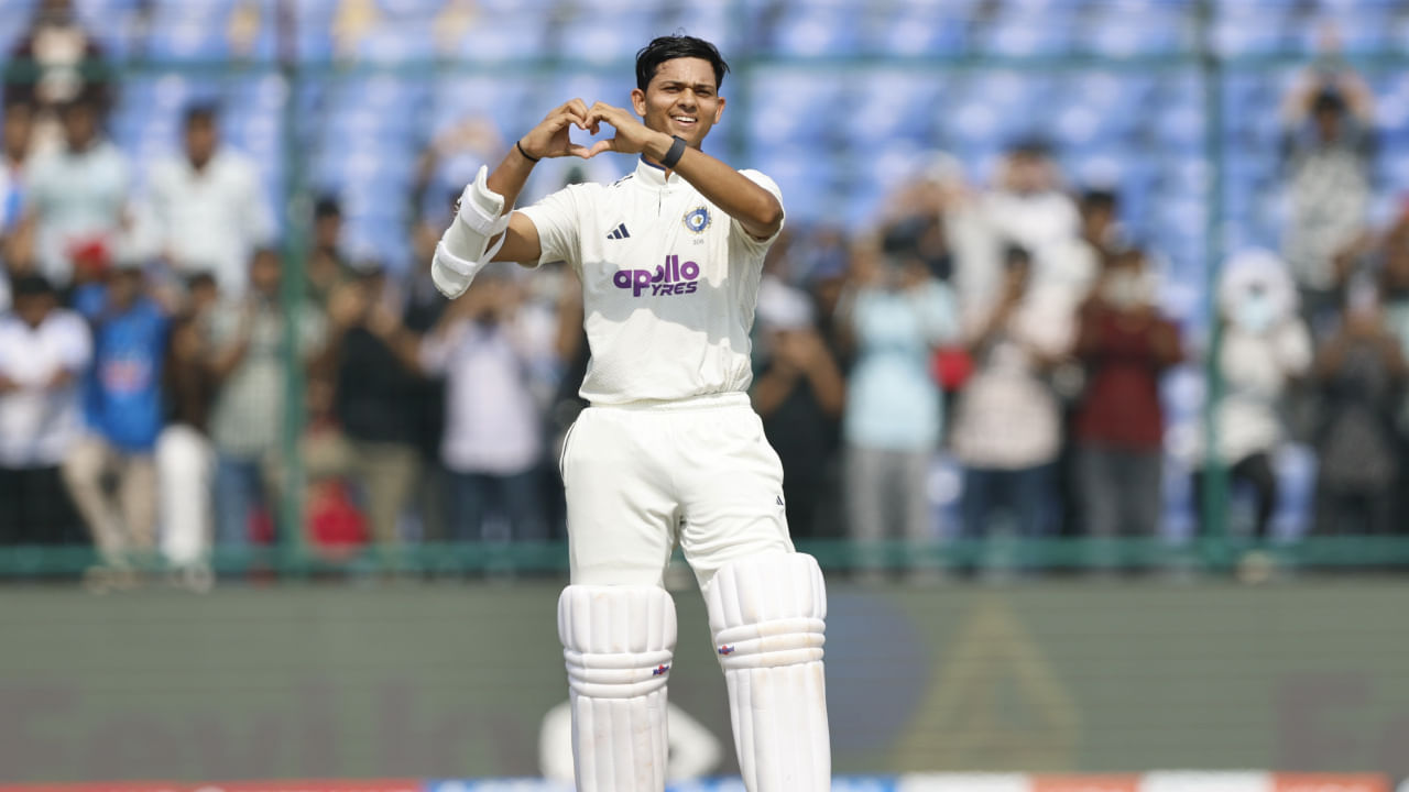 IND vs WI: 150 ರನ್ಗಳ ಗಡಿ ದಾಟಿ ಡಬ್ಲ್ಯುಟಿಸಿಯಲ್ಲಿ ದಾಖಲೆ ಬರೆದ ಯಶಸ್ವಿ ಜೈಸ್ವಾಲ್ IND vs WI: 150 ರನ್ಗಳ ಗಡಿ ದಾಟಿ ಡಬ್ಲ್ಯುಟಿಸಿಯಲ್ಲಿ ದಾಖಲೆ ಬರೆದ ಯಶಸ್ವಿ ಜೈಸ್ವಾಲ್